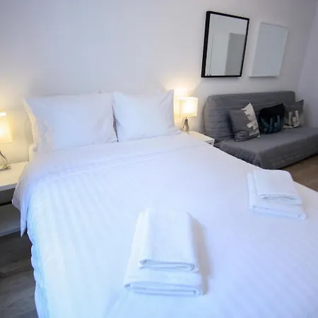 Elegant Lesser Town Escape Apartment *