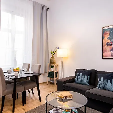 Elegant Lesser Town Escape Apartment Prag