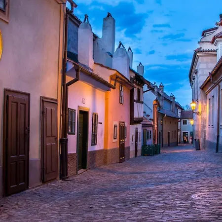 Elegant Lesser Town Escape * Prag